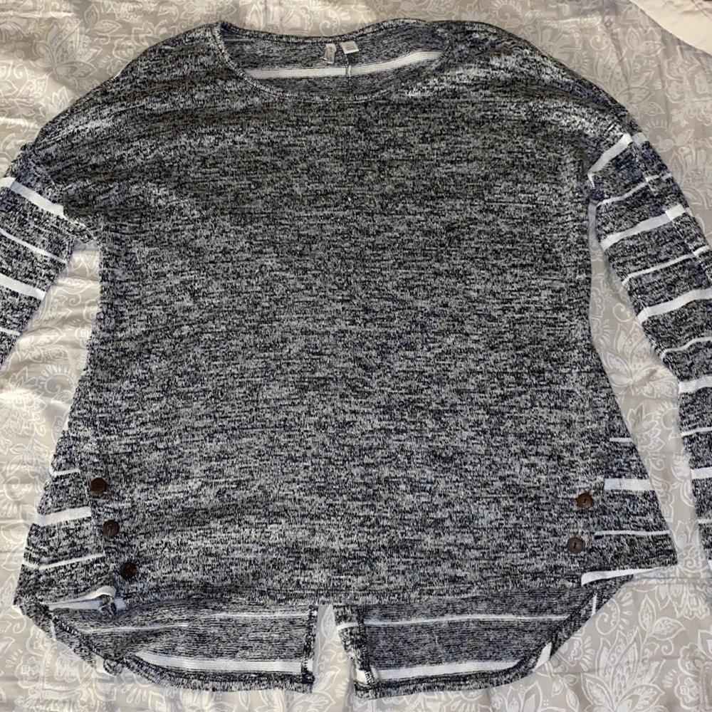 long sleeve casual top